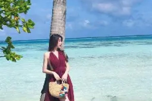 与辉同行销售超千万网红产品“翻车”！海外注册地竟是汽修厂策划：没有故事“就编嘛”