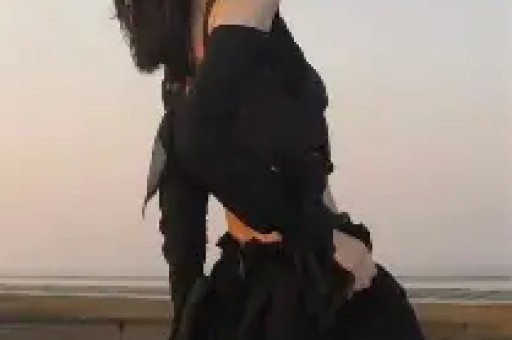 曝4瓜！湖南台女主持爱买高仿、体重反弹、怀四胎沈腾令人意外